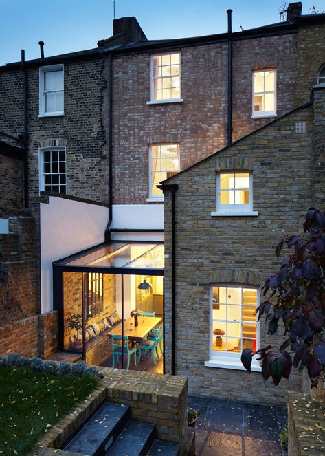 Terraced House Extension, Small Terraced House, Terrace Extension, Terrace House Exterior, Side Return Extension, Victorian Terrace House, Arch Architecture, Glass Extension, Edwardian House