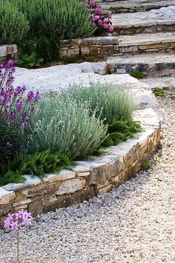 Drought Tolerant Stone Walls Garden, Garden Wall Designs, Rose Garden Design, Stone Steps, Gravel Garden, Garden Types, Walled Garden, Stone Garden, Have Inspiration