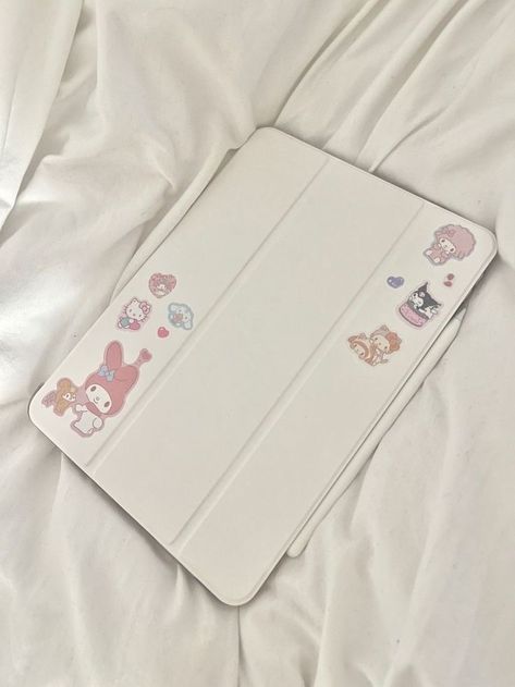 Credit to owner, I do not own this. If you want something similar click the image. #aesthetic #1 #cute #study #ipad #tablet #coquette #sanrio #hellokitty Kawaii Tablet Case, Shein Ipad Case, Cute Aesthetic Ipad Cases, Apple Case Aesthetic, Aesthetic Ipad Case Stickers, Ipad Case Stickers Ideas Aesthetic, Cute Ipad Cases Aesthetic, Ipad Stickers Aesthetic, Ipad Case Deco