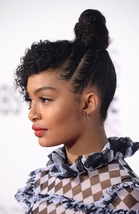 Curly Hairstyles For Holiday Parties | POPSUGAR Beauty Yara Shahidi Hairstyles, Natural African American Hairstyles, Yara Shahidi, Braided Bun Hairstyles, American Hairstyles, Popsugar Beauty, Hair Cute, Natural Hair Updo, Natural Styles