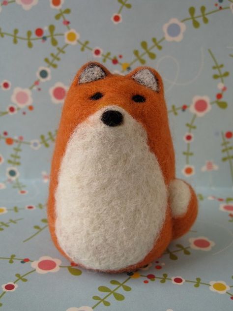 Felted Fox Tutorial, Needle Felt Fox, Needle Felting Fox Easy, Needle Felting Squirrel Tutorial, Felted Fox Picture, Felt Critters, Needle Felted Beaver, Felted Fox, Felted Balls