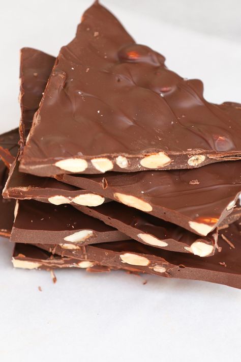 Best Chocolate Almond Bark Recipe Dark Chocolate Almond Bark, Almond Bark Recipes, Candle Heater, Chocolate Bark Recipe, Dark Chocolate Almonds, Homemade Candy, Almond Bark, Bark Recipe, Chocolate Almond