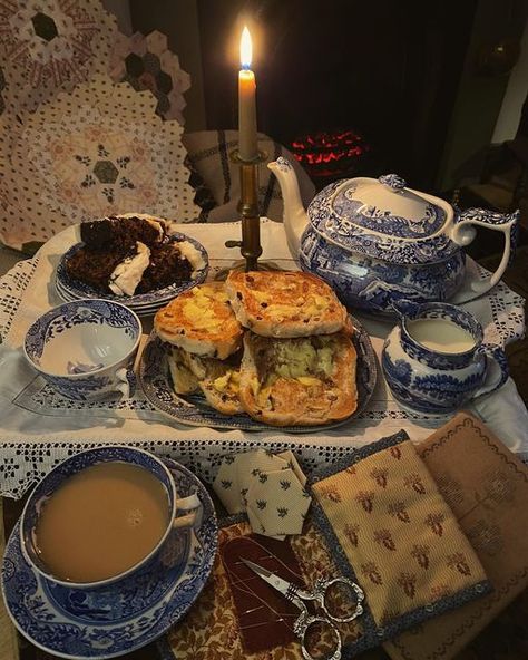 Sunday Tea, Fall Tea Time, Winter Feast, Cozy January, Cozy Tea Party, Cozy Tea, Homemade Aesthetic, January Core, Cottage Winter