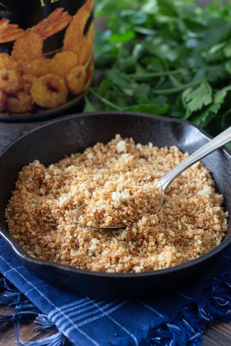 If you're looking for the perfect crunchy and delicious finishing touch for a dish, you want Toasted Panko Breadcrumbs. #panko #breadcrumbs #garnish via @cookthestory Toasted Panko Bread Crumbs, Panko Crumbs Recipe, Panko Bread Crumbs Recipe, Toasted Bread Crumbs, Panko Recipes, Fried Breaded Chicken, Garden Salsa, Butternut Squash Casserole, Melba Toast