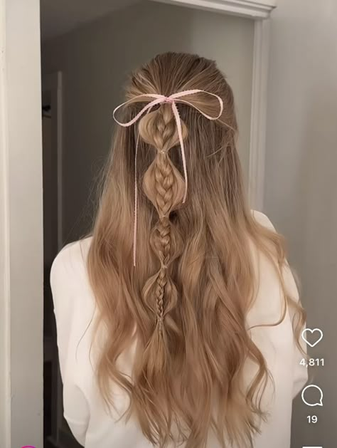 Cute Hairstyles For Long Black Hair, Grad Hair, Styled Hair, Haircut Inspo, Bow Hairstyle, School Hair, Simple Hair, Ribbon Hairstyle, Hairstyle Inspo