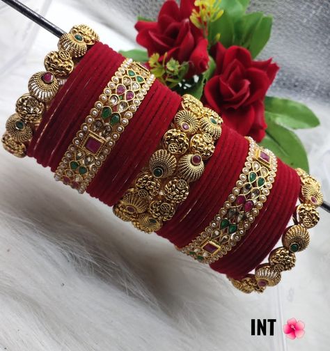 Bangle colour combination/Party wear Bangle/Bangles of Girls/Dulhan Bangles #bangle #threadbangle #goldbangle #weddingbangle #silkthreadbangle Red Bengals Set, Bridal Chura Set, Red Bangles Set Bridal, Choora Bangles Bridal, Bangles For Daily Wear, Kangan Design, Velvet Bangles, Bridal Chooda, Bangles Collection