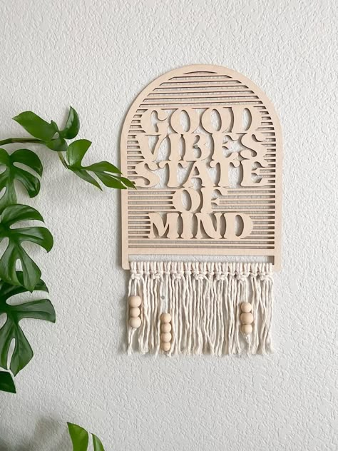 Good Vibes Sign, Zen Room Decor, Arch Sign, I Love Mirrors, Decor For Nursery, Neutral Wall Decor, Floral Signs, Hippie Homes, Macrame Wall Decor