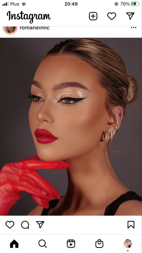 Red Lips And Gold Eyes Makeup, Gold Eyes And Red Lips, Red Lipstick And Eyeliner Makeup, Gold Dress With Makeup, Make Up Ideas For Red Prom Dress, Prom Make Up For Gold Dress, Prom Nails With Red Dress Makeup Ideas, Makeup Ideas Prom Red Dress, Makeup Prom Red Dress