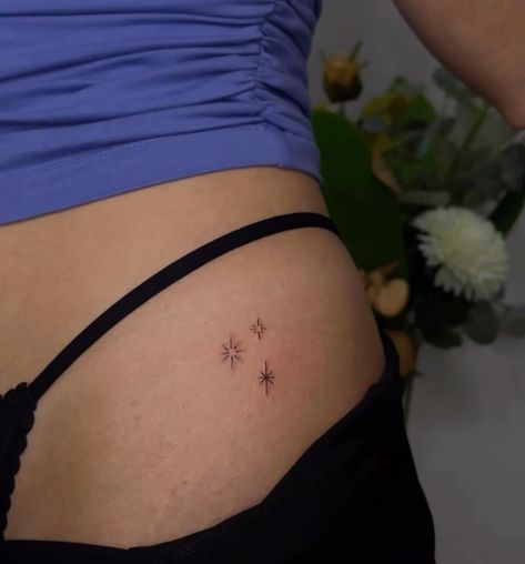 Small Fine Line Hip Tattoo, Hip Sparkle Tattoo, Star Hip Tattoos Women, Sparkle Tattoo On Hip, Tiny Tattoo On Hip, Star Tattoo On Thigh, Sparkle Hip Tattoo, Fine Line Tattoo On Hip, Star Tattoo Hip Bone