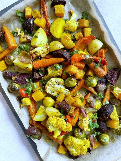 Curry Roasted Vegetables, Indian Spiced Vegetables, Indian Sides Vegetable, Indian Food Vegetables, Indian Grilled Vegetables, Legumes Recipes Indian, Vegetarian Curries Indian, East Indian Vegetable Dishes, Indian Veggies Recipe