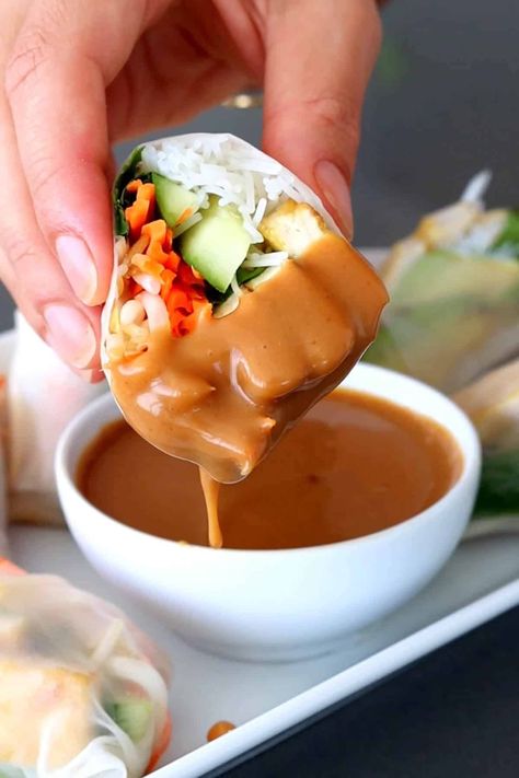 Spring Roll Recipe Sauce, Spring Rolls Peanut Sauce, Vietnamese Peanut Sauce, Spring Roll Dipping Sauce, Spring Rolls With Peanut Sauce, Thai Spring Rolls, Spring Roll Sauce, Sauce Satay, Homemade Peanut Sauce