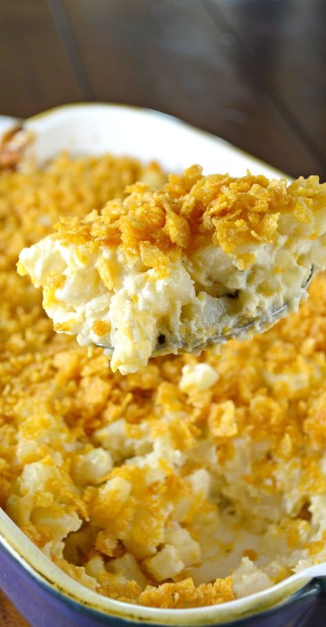 Easy Cheesy Scalloped Potatoes. These are one of the creamiest, most delicious, cheesy scalloped potato dishes ever. This recipe has a buttery, crunchy cornflake topping and starts with frozen potatoes so they're super quick and easy to fix! Easy Cheesy Scalloped Potatoes, Crunchy Corn, Cheesy Scalloped Potatoes, Corn Flake, Scalloped Potato, Scalloped Potatoes Cheesy, Frozen Potatoes, Cheese Casserole, Cheesy Potatoes