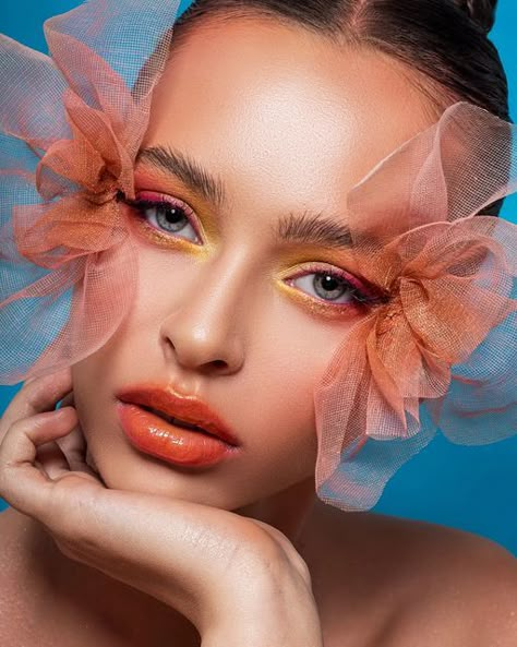 Editorial Look Makeup, Editorial Makeup Photoshoot, High Fashion Makeup Editorial, Fashion Makeup Editorial, Editorial Makeup Creative, Beauty Shoot Ideas, Beauty Shoot Editorial, Eyelash Hacks, Fashion Makeup Looks