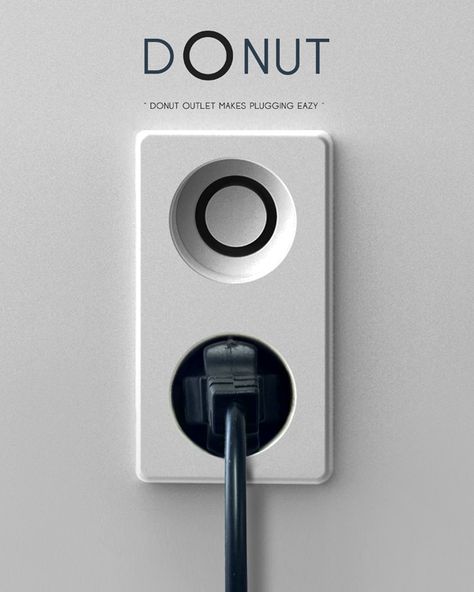 smart! outlet has a ring-shaped hole so you can plug in in any direction Clever Gadgets, Gadgets Technology, Smart Plug, Gadgets And Gizmos, Yanko Design, Industrial House, Gadget Gifts, Plug Socket, Technology Gadgets