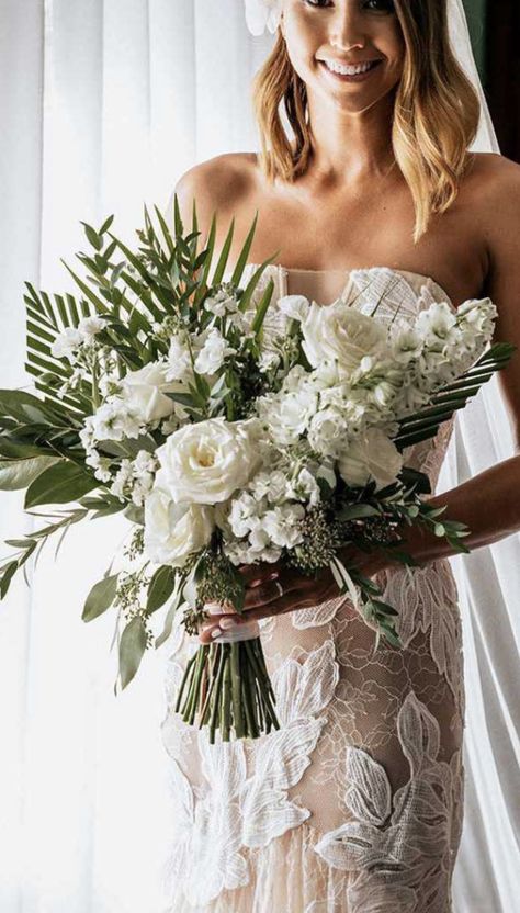 Cabo Wedding Bouquet, Wedding Bouquets Palm Leaves, Modern Tropical Bridal Bouquet, Neutral Tropical Wedding Bouquet, White And Tropical Greenery Wedding, Tropical Simple Centerpieces, Palm Wedding Flowers, White Tropical Flower Bouquet, Neutral Tropical Bouquet