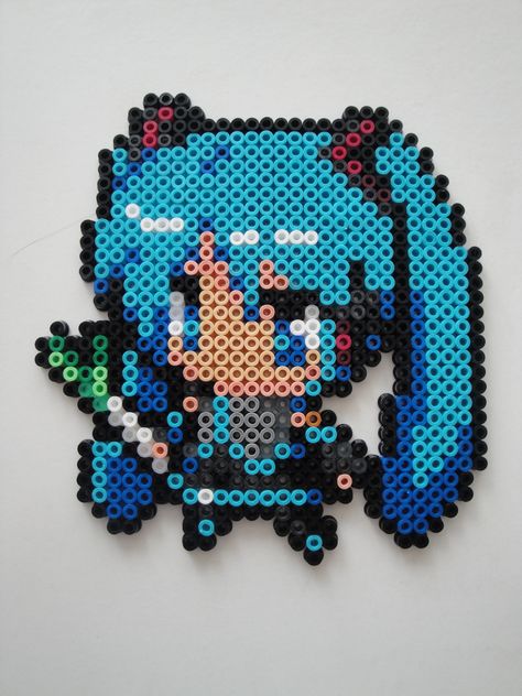 miku hama Miku Perler Beads, Anime Perler, Hamma Beads Ideas, Melty Bead Patterns, Perler Art, Perler Bead Templates, Perler Crafts, Diy Perler Bead Crafts, Hama Beads Patterns