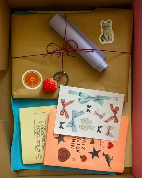 Snail mail postage letter art mail art package Care Package Ideas Aesthetic, Birthday Mail Package, Pen Pal Package Ideas, Snail Mail Aesthetic, Handmade Letters Ideas, Snail Mail Crafts, Mail Aesthetic, Snail Mail Gifts, Snail Mail Letters