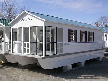 Pontoon Houseboat, House Boats For Sale, Shanty Boat, Houseboat Living, Floating House, Tiny House Movement, Houseboat, Boat Plans, Boat Building