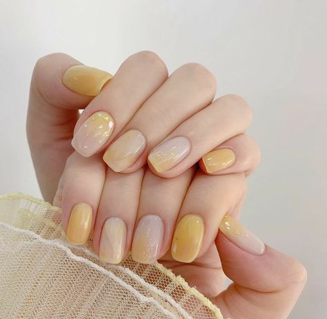 Yellow Cute Nails, Yellow Nails Ideas, Cute Yellow Nails, Nail Art Yellow, Nail Yellow, Bohemian Nails, Yellow Nail Art, Yellow Nails Design, Minimal Nails Art