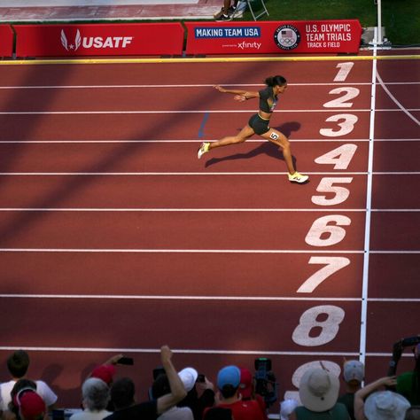 When does Olympic track and field start? What to know about Paris Games schedule Junior Olympics Track, Track And Field Olympics, Vision Board Track And Field, Ncaa Track And Field, Track Vision Board, Track & Field, Track Olympics, 400m Track, Track N Field