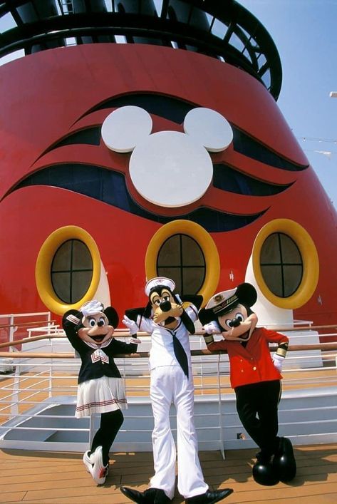 Disney Cruise Pictures, Disney Cruise Ship, Disney Magic Cruise, Disney Characters Costumes, Disney Dream Cruise, Disneyland Characters, Disney Cruise Ships, Disney Cruise Vacation, Disney Ships