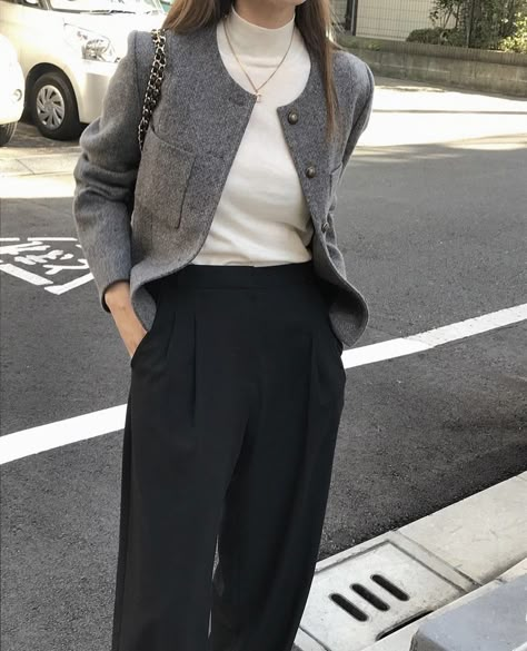 Business Casual Outfits Korean, Jacket Office Outfit, Korea Spring Outfit, Korean Work Outfit, Korea Spring Fashion, Tweed Jacket Outfit, Everyday Outfits Fall, Office Fits, Korean Outfit Street Styles