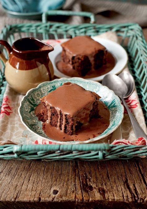 This retro chocolate sponge recipe has chocolate custard too! Will it bring back memories of that rare school dinner treat...? Chocolate Cake And Custard, School Puddings, Cake And Custard, Chocolate Custard Recipe, School Desserts, School Dinner Recipes, British Pudding, School Dinner, Custard Recipe