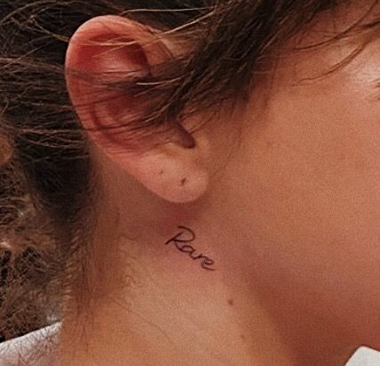 Selena Rare Tattoo, Rare Behind Ear Tattoo, Selena Gomez Rare Tattoo, Rare Tattoo Selena Gomez, Selena Gomez Tattoo Ideas Lyrics, Selena Gomez Tattoo Ideas, Very Rare Tattoo, Rare Tattoo Ideas, Selena Tattoo