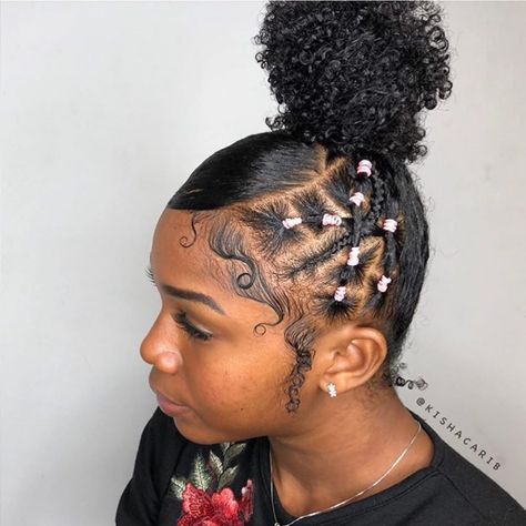 How do you feel about this Rubber band hairstyle 😍 or 🥴? ~ Qu’en pensez-vous les filles, 😍 ou 🥴? . . FOLLOW 👉🏾@nappyfrancophones👈🏾 for… Rubber Band Hairstyle, Band Hairstyles, Rubber Band Hairstyles, Fun Hairstyles, Fabulous Hair, Easy Hairstyles For Medium Hair, Girls Natural Hairstyles, Elegant Updos, Hair Styles Easy