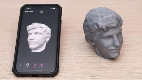 How to Make a 3D Printed Selfie With Your Phone | Tom's Hardware Print In Place 3d, 3d Printed Projects Ideas, How To Design 3d Prints, Most Useful 3d Prints, Things To Print With 3d Printer, 3d Printing Beginner, 3d Printed Aesthetic, 3d Print Design Ideas, 3d Printed Crafts