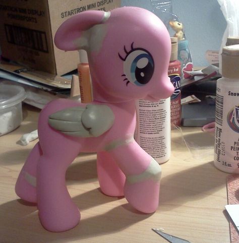 Custom Mlp Figures, My Little Pony Bedroom, Barbie Funny, Creepy Core, Mlp Base, Homemade Art, My Little Pony Drawing, My Little Pony Characters, Mlp Pony