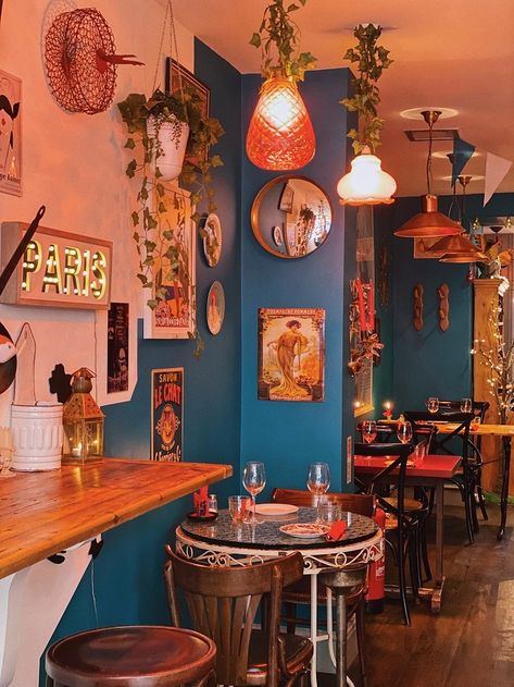 Where To Eat And Drink In Brick Lane: The Best Restaurants, Cafes, Bars And Pubs Tap House Bar Design, Brunch Restaurant Interior, Bar Cafe Design Interior, Brick Restaurant, Urban Restaurant, Coffee And Bar, Brick Cafe, Music Restaurant, Spain Tapas