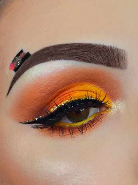 Cute Thanksgiving Makeup Looks, Thanksgiving Make Up Looks, Thanks Giving Makeup Looks, Makeup Ideas Thanksgiving, November Makeup Ideas, Thanks Giving Makeup Ideas, Thanks Giving Make Up, Turkey Makeup Looks, Fun Fall Makeup