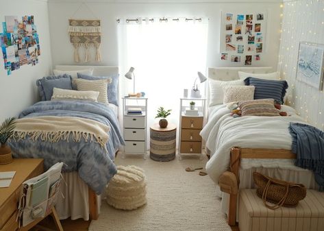 Boho Western Dorm Room Ideas, Western Boho Dorm Room, Cool Dorm Aesthetic, Dorm Room Asthetics Ideas, Blue Western Bedroom, Boho Dorm Room Decor Ideas, College Bedding Ideas, Country Dorm Room Ideas, Uvm Dorm