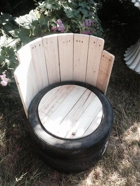 Brilliant Ways To Reuse And Recycle Old Tires !!! - Engineering Discoveries Tire Chair, Repurposed Tire, Pallet Kids, Tire Chairs, Reuse Old Tires, Tire Craft, Tire Furniture, Balkon Decor, Tire Art