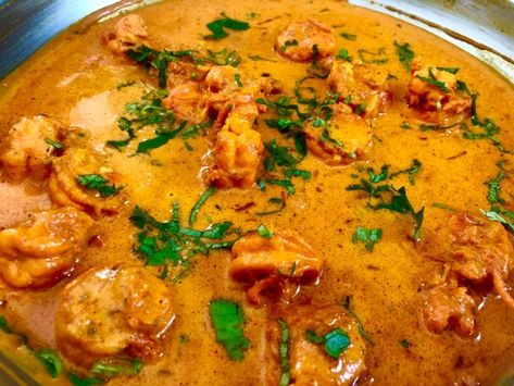 Creamy Prawn Curry recipe by Mrs Admin (mashuda) Creamy Prawn Curry, Creamy Prawns, Cooked Prawn Recipes, Chicken And Prawn Curry, Prawn Curry Recipe, Butter Prawn, Prawn Pasta, Carrot Curry, Prawn Dishes