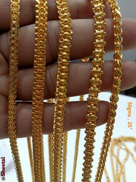 Thali Chains, Gold Things, Hand Chain Jewelry, Gold Jewels Design, Neck Pieces Jewelry, Gold Jewelry Outfits, Black Beads Mangalsutra Design, Baba Image, Mangalsutra Design