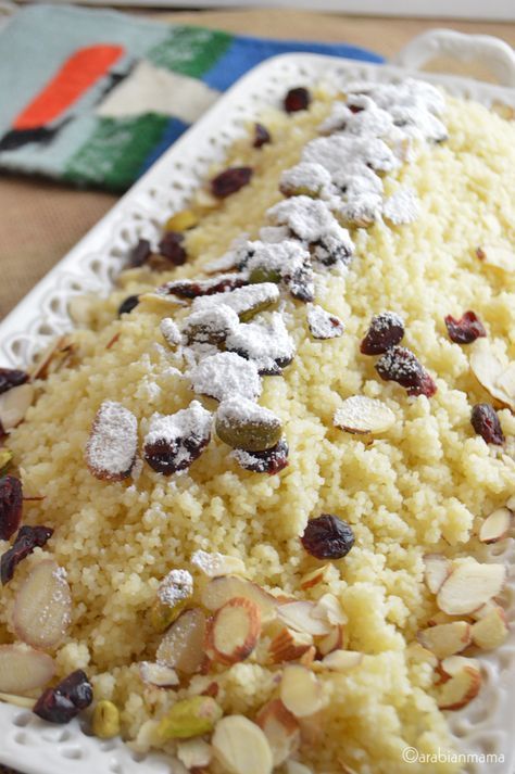 Traditional Egyptian couscous dessert, super easy for the new year. Couscous Dessert, Sweet Couscous, Egyptian Desserts, Egyptian Recipes, Couscous Recipe, Super Easy Desserts, Arabic Dessert, حلويات عربية, Middle Eastern Cuisine