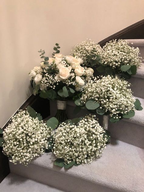 Simple Wedding Flowers Bouquets Bridesmaids, Bridesmaid Bouquet Beach Wedding, Basic Wedding Bouquet, Bridesmaid With One Flower, Cheaper Flowers For Wedding, Greens And White Wedding Flowers, Flower Bouquets For Weddings, Faux Bouquet Wedding, Wedding Flowers No Greenery