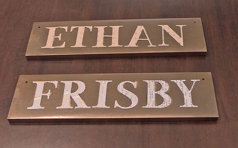 Easy Homemade Stall Signs - Budget Equestrian Horse Stall Signs Diy Name Plates, Stall Signs Diy, Stall Name Plates, Horse Stall Signs, Custom Horse Stalls, Horse Stall Sign, Horse Paddock, Stall Signs, Riding Arena