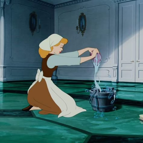 Cinderella Cleaning, Old Disney Aesthetic, Disney Core, Princes Disney, Cinderella Aesthetic, Cinderella 1950, Alicia Silverstone, Disney Icons, Cinderella Disney