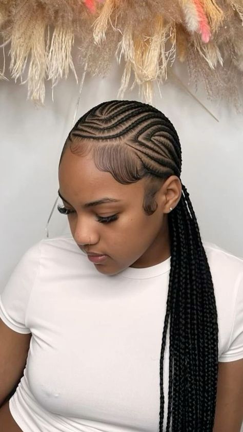 Braid To The Back For Black Women, Stylish Straight Back Braids, Braided Cornrows For Black Women, Cornrows With Designs Black Women, Pretty Cornrow Hairstyles, Small Cornrows With Designs, 2024 Cornrow Braids, Brown Feed In Braids, Push Back Hairstyles Black Women