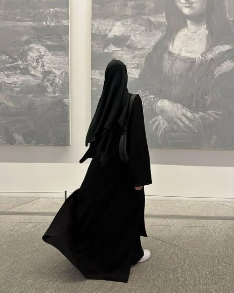 Hijabi Ootd, Black Abaya, Muslim Outfits Casual, Hijabi Aesthetic, Muslim Girl, Muslimah Aesthetic, Muslim Outfits, Hijab Fashion Inspiration, Hijabi Girl