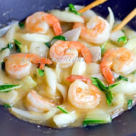 Asian Soup Recipes, Chinese Foods, Chinese Cooking Recipes, Shrimp Recipes For Dinner, Shellfish Recipes, Easy Chinese Recipes, Shrimp Recipes Easy, Chinese Soup, Shrimp Dishes