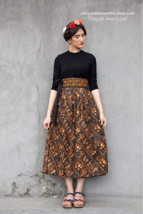 Batik Dress Modern Simple, Dress Batik Modern Fashion Style, Batik Modern Fashion Style, Dress Batik Modern, Batik Blazer, Model Dress Batik, Batik Model, Batik Dress Modern, Batik Amarillis