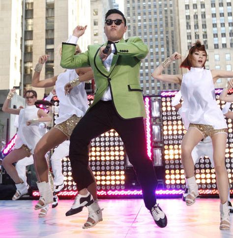 Korea Travel: Gangnam Style spikes Seoul tourism - thestar.com Psy Gangnam Style, Oppa Gangnam Style, Pop Hits, Gangnam Style, Korean Wave, Pop Songs, Today Show, Korean Pop, Record Producer