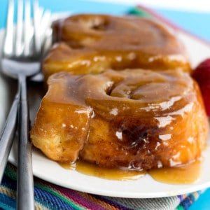 Easy Sticky Bun Recipe, Homemade Sticky Buns, Easy Sticky Buns, Caramel Sticky Buns, Cinnamon Sticky Buns, Cinnamon Bun Recipe, Sticky Buns Recipes, Caramel Rolls, Sticky Buns