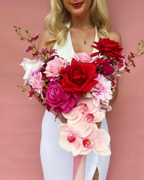 bold pinks + red = a vibe 🌸❤️ . . . #florist #floralart #flowerstagram #flowers #floraldesign #weddinginspo #bouquet #colourfulflowers #beautifulflowers #weddinginspiration #modernbride #weddingflowers #brisbaneflorist #flower #madewithlove #flowerbouquet #blooms #floral #flowerlove #brisbaneweddings #bridalbouquet #weddingflorist #love #weddingflowers #flowersofinstagram #brisbaneweddingflorist #brisbane #explorepage #bold Red Pink Wedding Flowers, Red And Pink Bridal Bouquet, Pink And Red Bouquet Wedding, Retro Wedding Bouquet, Bright Pink Wedding Flowers, Mexican Wedding Bouquet, Vday Flowers, Bold Bridal Bouquet, Bright Pink Bouquet