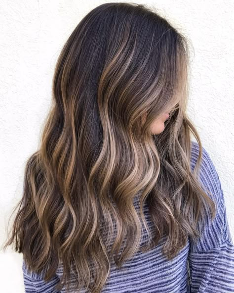 Partial Balayage Black Hair, Honey Balayage On Dark Hair, Partial Balayage Brunettes, Partial Blonde Highlights, Balayage Black Hair, Balayage On Dark Hair, Short Haircut Tutorial, Balayage Black, Short Haircut For Women