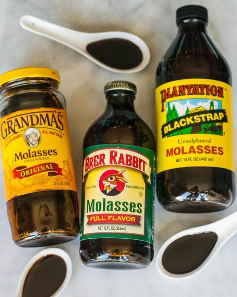 The Most Common Types of Molasses & How to Use Them | The Kitchn Blackstrap Molasses Recipes, Green Cleaning Recipes, Molasses Recipes, Winter Baking, Blackstrap Molasses, Molasses Cookies, Cooking Lessons, Food Info, Cooking Hacks